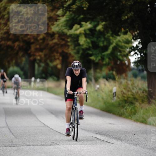 30.08.2026 - Elbe Triathlon Hamburg Michael Burmester http://msf.ph/oto/10060409 30.08.2026 11:44:47 Radfahren 1622, 1656, 1698 meine-sportfotos.de