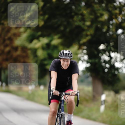 30.08.2026 - Elbe Triathlon Hamburg Michael Burmester http://msf.ph/oto/10060414 30.08.2026 11:44:49 Radfahren 1622, 1656 meine-sportfotos.de