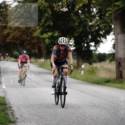 30.08.2026 - Elbe Triathlon Hamburg Michael Burmester http://msf.ph/oto/10060460 30.08.2026 11:45:32 Radfahren 1661, 1695, 1711 meine-sportfotos.de