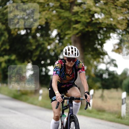 30.08.2026 - Elbe Triathlon Hamburg Michael Burmester http://msf.ph/oto/10060463 30.08.2026 11:45:33 Radfahren 1661, 1695, 1711 meine-sportfotos.de