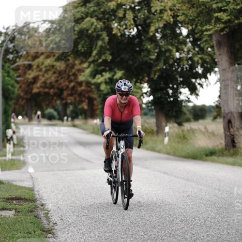 30.08.2026 - Elbe Triathlon Hamburg Michael Burmester http://msf.ph/oto/10060478 30.08.2026 11:45:47 Radfahren 1693, 1704 meine-sportfotos.de