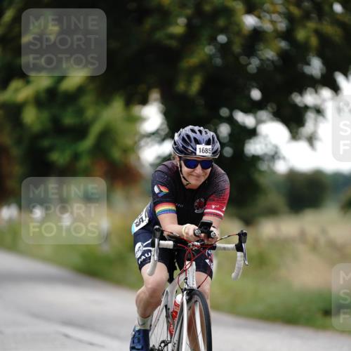 30.08.2026 - Elbe Triathlon Hamburg Michael Burmester http://msf.ph/oto/10060522 30.08.2026 11:46:51 Radfahren 1652, 1685 meine-sportfotos.de