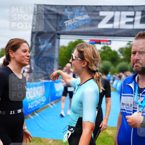 30.08.2026 - Elbe Triathlon Hamburg LAZAROV Photography http://msf.ph/oto/10060538 30.08.2026 11:41:11 Ziel 920, 1302 meine-sportfotos.de