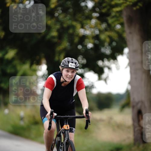 30.08.2026 - Elbe Triathlon Hamburg Michael Burmester http://msf.ph/oto/10060562 30.08.2026 11:47:33 Radfahren 1616 meine-sportfotos.de