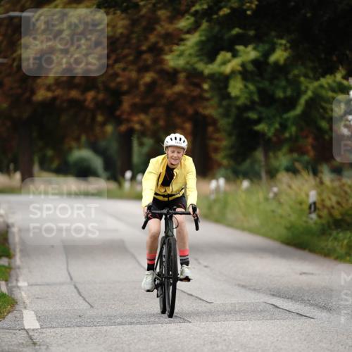 30.08.2026 - Elbe Triathlon Hamburg Michael Burmester http://msf.ph/oto/10060568 30.08.2026 11:47:47 Radfahren 1692 meine-sportfotos.de