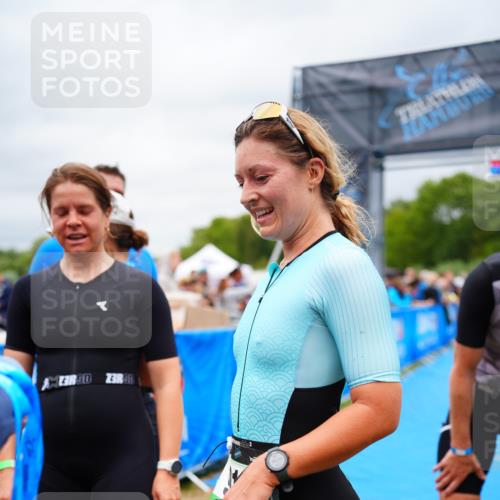30.08.2026 - Elbe Triathlon Hamburg LAZAROV Photography http://msf.ph/oto/10060574 30.08.2026 11:41:19 Ziel 806, 1202, 1278 meine-sportfotos.de