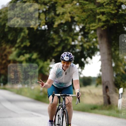 30.08.2026 - Elbe Triathlon Hamburg Michael Burmester http://msf.ph/oto/10060597 30.08.2026 11:48:30 Radfahren 1682 meine-sportfotos.de