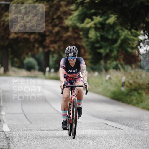 30.08.2026 - Elbe Triathlon Hamburg Michael Burmester http://msf.ph/oto/10060604 30.08.2026 11:48:41 Radfahren 1653 meine-sportfotos.de