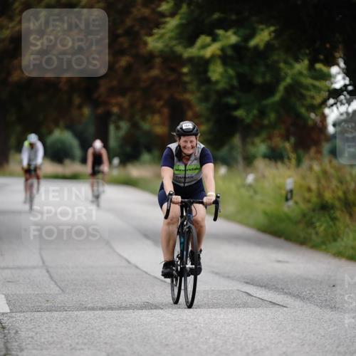 30.08.2026 - Elbe Triathlon Hamburg Michael Burmester http://msf.ph/oto/10060634 30.08.2026 11:50:21 Radfahren 1641, 1717 meine-sportfotos.de