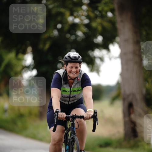30.08.2026 - Elbe Triathlon Hamburg Michael Burmester http://msf.ph/oto/10060642 30.08.2026 11:50:23 Radfahren 1641, 1717 meine-sportfotos.de