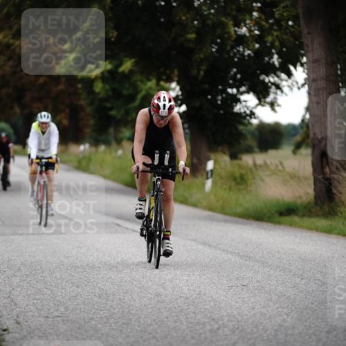 30.08.2026 - Elbe Triathlon Hamburg Michael Burmester http://msf.ph/oto/10060644 30.08.2026 11:50:28 Radfahren 1605, 1717, 1720 meine-sportfotos.de