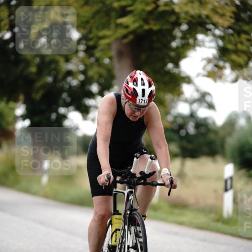 30.08.2026 - Elbe Triathlon Hamburg Michael Burmester http://msf.ph/oto/10060649 30.08.2026 11:50:29 Radfahren 1605, 1717, 1720 meine-sportfotos.de