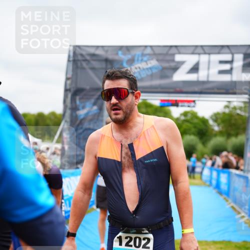 30.08.2026 - Elbe Triathlon Hamburg LAZAROV Photography http://msf.ph/oto/10060654 30.08.2026 11:41:39 Ziel 795, 1209, 1449 meine-sportfotos.de