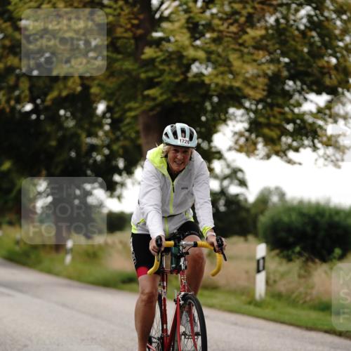 30.08.2026 - Elbe Triathlon Hamburg Michael Burmester http://msf.ph/oto/10060655 30.08.2026 11:50:31 Radfahren 1605, 1717, 1720 meine-sportfotos.de