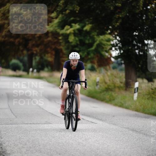 30.08.2026 - Elbe Triathlon Hamburg Michael Burmester http://msf.ph/oto/10060665 30.08.2026 11:50:51 Radfahren 1592 meine-sportfotos.de