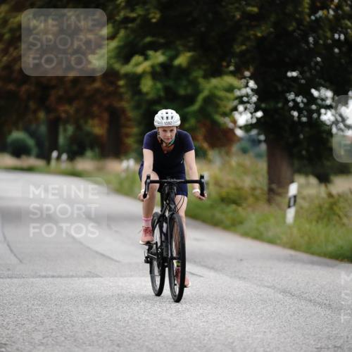 30.08.2026 - Elbe Triathlon Hamburg Michael Burmester http://msf.ph/oto/10060668 30.08.2026 11:50:51 Radfahren 1592 meine-sportfotos.de