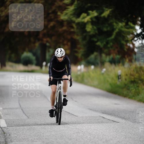 30.08.2026 - Elbe Triathlon Hamburg Michael Burmester http://msf.ph/oto/10060705 30.08.2026 11:52:22 Radfahren 1594, 1686 meine-sportfotos.de