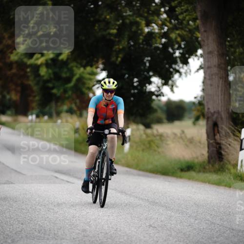 30.08.2026 - Elbe Triathlon Hamburg Michael Burmester http://msf.ph/oto/10060718 30.08.2026 11:52:43 Radfahren 1608, 1677 meine-sportfotos.de