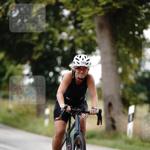 30.08.2026 - Elbe Triathlon Hamburg Michael Burmester http://msf.ph/oto/10060727 30.08.2026 11:53:31 Radfahren 1669 meine-sportfotos.de