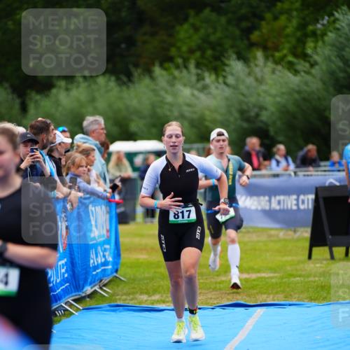 30.08.2026 - Elbe Triathlon Hamburg LAZAROV Photography http://msf.ph/oto/10060800 30.08.2026 11:42:20 Ziel 792, 817, 864 meine-sportfotos.de