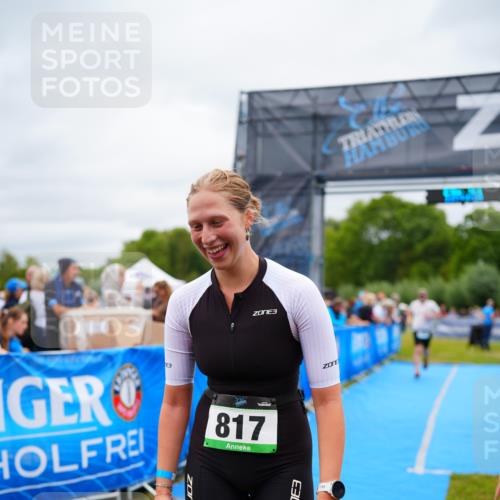 30.08.2026 - Elbe Triathlon Hamburg LAZAROV Photography http://msf.ph/oto/10060844 30.08.2026 11:42:35 Ziel 1142, 1195 meine-sportfotos.de