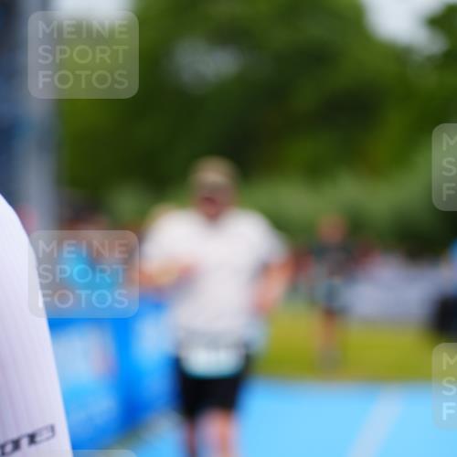 30.08.2026 - Elbe Triathlon Hamburg LAZAROV Photography http://msf.ph/oto/10060851 30.08.2026 11:42:37 Ziel 1142, 1195 meine-sportfotos.de