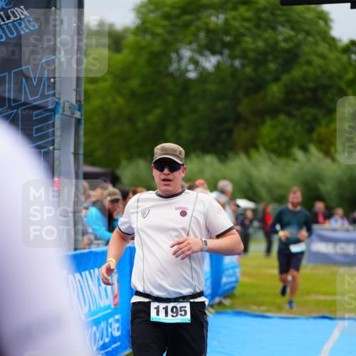 30.08.2026 - Elbe Triathlon Hamburg LAZAROV Photography http://msf.ph/oto/10060854 30.08.2026 11:42:38 Ziel 1142, 1195 meine-sportfotos.de
