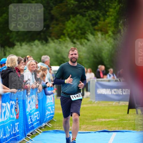 30.08.2026 - Elbe Triathlon Hamburg LAZAROV Photography http://msf.ph/oto/10060871 30.08.2026 11:42:40 Ziel 1142, 1195 meine-sportfotos.de