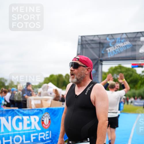 30.08.2026 - Elbe Triathlon Hamburg LAZAROV Photography http://msf.ph/oto/10060877 30.08.2026 11:42:44 Ziel 1142 meine-sportfotos.de
