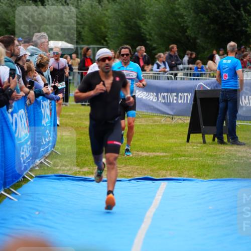 30.08.2026 - Elbe Triathlon Hamburg LAZAROV Photography http://msf.ph/oto/10060895 30.08.2026 11:42:52 Ziel 1238, 1257, 1303, 1325 meine-sportfotos.de