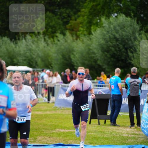 30.08.2026 - Elbe Triathlon Hamburg LAZAROV Photography http://msf.ph/oto/10060932 30.08.2026 11:42:57 Ziel 805, 1238, 1257, 1303, 1325 meine-sportfotos.de