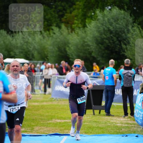 30.08.2026 - Elbe Triathlon Hamburg LAZAROV Photography http://msf.ph/oto/10060935 30.08.2026 11:42:57 Ziel 805, 1238, 1257, 1303, 1325 meine-sportfotos.de