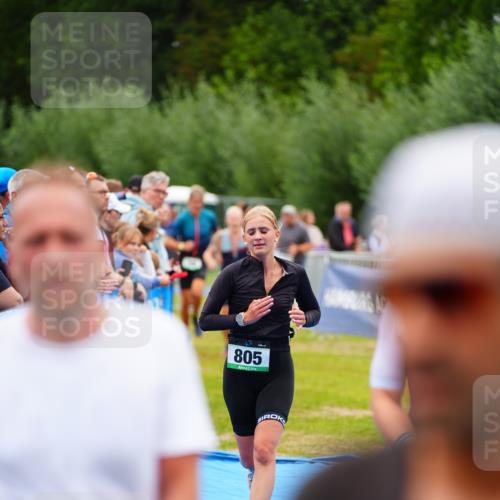 30.08.2026 - Elbe Triathlon Hamburg LAZAROV Photography http://msf.ph/oto/10060958 30.08.2026 11:43:02 Ziel 768, 805, 918, 1257, 1316, 1325 meine-sportfotos.de