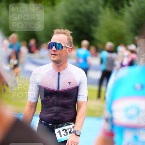 30.08.2026 - Elbe Triathlon Hamburg LAZAROV Photography http://msf.ph/oto/10060967 30.08.2026 11:43:03 Ziel 768, 805, 918, 1107, 1316, 1325 meine-sportfotos.de