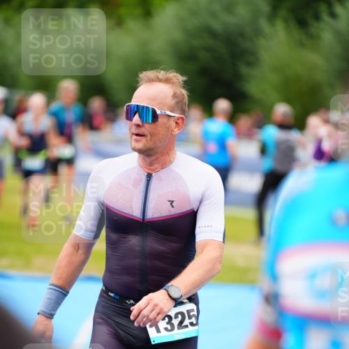 30.08.2026 - Elbe Triathlon Hamburg LAZAROV Photography http://msf.ph/oto/10060969 30.08.2026 11:43:03 Ziel 768, 805, 918, 1107, 1316, 1325 meine-sportfotos.de