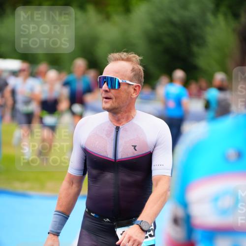 30.08.2026 - Elbe Triathlon Hamburg LAZAROV Photography http://msf.ph/oto/10060973 30.08.2026 11:43:04 Ziel 768, 805, 918, 1107, 1316, 1324, 1325 meine-sportfotos.de