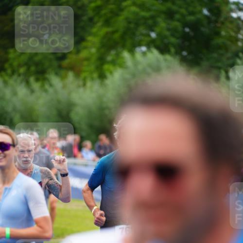 30.08.2026 - Elbe Triathlon Hamburg LAZAROV Photography http://msf.ph/oto/10060987 30.08.2026 11:43:08 Ziel 768, 918, 1107, 1316, 1324 meine-sportfotos.de