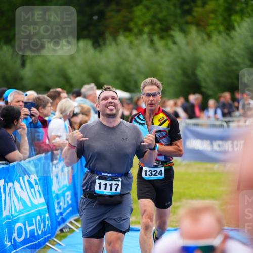 30.08.2026 - Elbe Triathlon Hamburg LAZAROV Photography http://msf.ph/oto/10061000 30.08.2026 11:43:11 Ziel 768, 918, 1107, 1255, 1316, 1324 meine-sportfotos.de