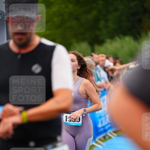 30.08.2026 - Elbe Triathlon Hamburg LAZAROV Photography http://msf.ph/oto/10061061 30.08.2026 11:43:26 Ziel 1242, 1390 meine-sportfotos.de