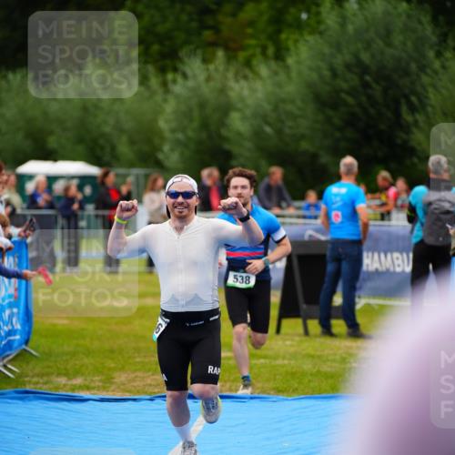 30.08.2026 - Elbe Triathlon Hamburg LAZAROV Photography http://msf.ph/oto/10061090 30.08.2026 11:43:34 Ziel 538, 1156 meine-sportfotos.de