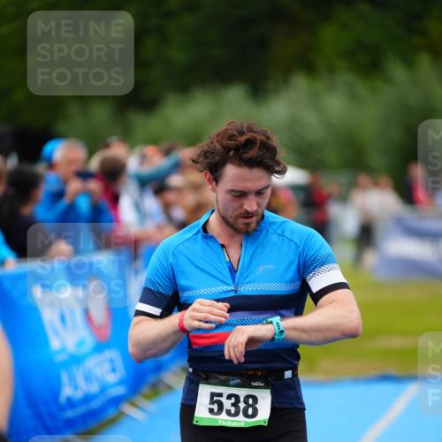 30.08.2026 - Elbe Triathlon Hamburg LAZAROV Photography http://msf.ph/oto/10061105 30.08.2026 11:43:38 Ziel 538, 1156, 1273 meine-sportfotos.de