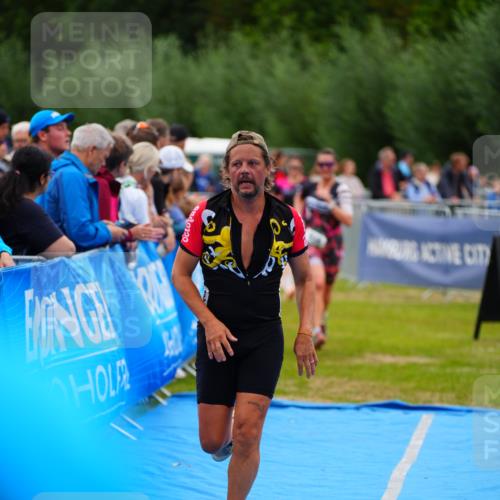 30.08.2026 - Elbe Triathlon Hamburg LAZAROV Photography http://msf.ph/oto/10061131 30.08.2026 11:43:45 Ziel 816, 847, 908, 1273, 1434 meine-sportfotos.de