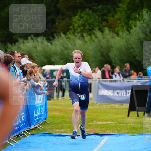 30.08.2026 - Elbe Triathlon Hamburg LAZAROV Photography http://msf.ph/oto/10061217 30.08.2026 11:44:07 Ziel 1227, 1287 meine-sportfotos.de