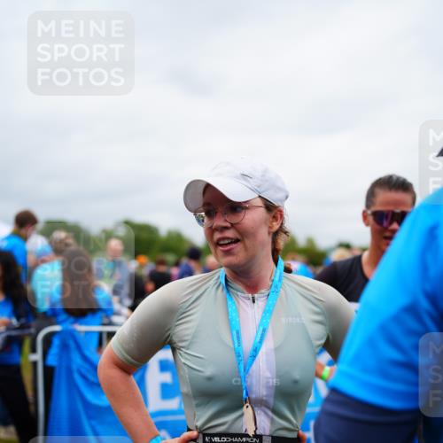 30.08.2026 - Elbe Triathlon Hamburg LAZAROV Photography http://msf.ph/oto/10061236 30.08.2026 11:44:14 Ziel 808 meine-sportfotos.de