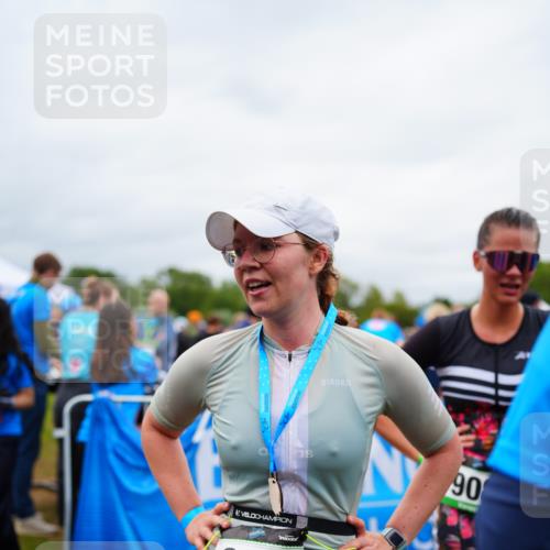30.08.2026 - Elbe Triathlon Hamburg LAZAROV Photography http://msf.ph/oto/10061240 30.08.2026 11:44:14 Ziel 808 meine-sportfotos.de