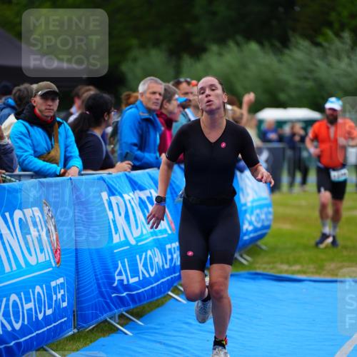 30.08.2026 - Elbe Triathlon Hamburg LAZAROV Photography http://msf.ph/oto/10061283 30.08.2026 11:44:24 Ziel 808, 875, 1239 meine-sportfotos.de