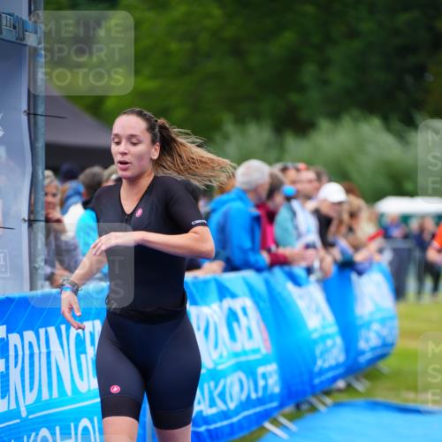 30.08.2026 - Elbe Triathlon Hamburg LAZAROV Photography http://msf.ph/oto/10061299 30.08.2026 11:44:25 Ziel 808, 875, 1239 meine-sportfotos.de