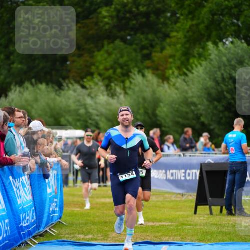 30.08.2026 - Elbe Triathlon Hamburg LAZAROV Photography http://msf.ph/oto/10061330 30.08.2026 11:44:33 Ziel 395, 862, 1154, 1161, 1384 meine-sportfotos.de