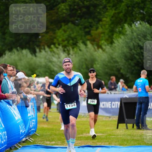 30.08.2026 - Elbe Triathlon Hamburg LAZAROV Photography http://msf.ph/oto/10061338 30.08.2026 11:44:33 Ziel 395, 862, 1154, 1161, 1384 meine-sportfotos.de