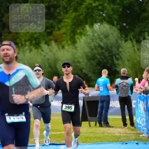 30.08.2026 - Elbe Triathlon Hamburg LAZAROV Photography http://msf.ph/oto/10061366 30.08.2026 11:44:35 Ziel 395, 862, 1154, 1161, 1384 meine-sportfotos.de
